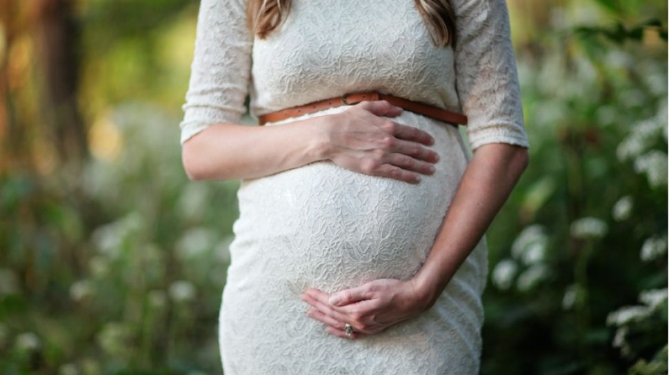 Penelitian: Infeksi Covid-19 Parah Bisa Merugikan Kehamilan, Vaksinasi Dianjurkan pada Ibu Hamil