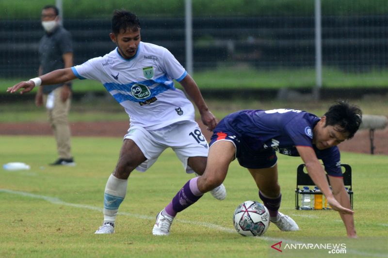 Gol Bae Sin-yeong amankan satu poin Persita dari Madura United