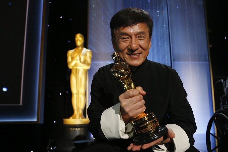 Bawa Obor Olimpiade, Jackie Chan: Senang Sekaligus Kedinginan