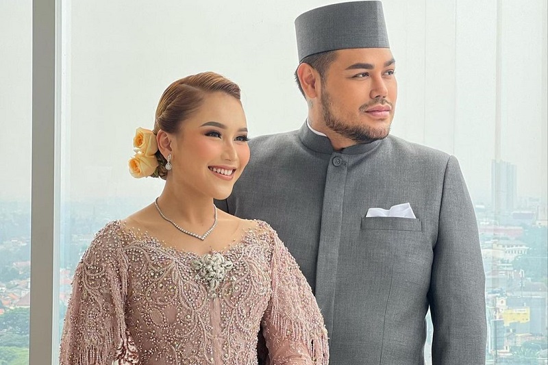 Ivan Gunawan dan Ayu Ting Ting Tampil Mesra di Pernikahan Syifa, Netizen Heboh