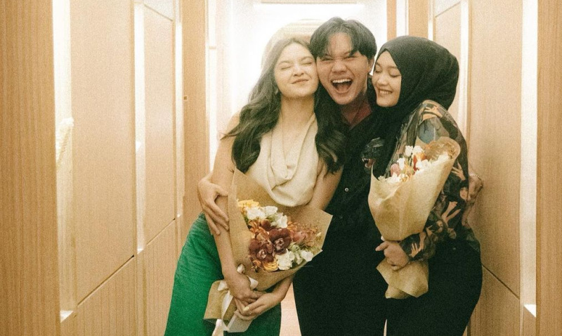Rizky Febian-Mahalini dan Putri Delina-Jeffry Reksa Double Date, Netizen: Ternyata Pencinta Agama Lain