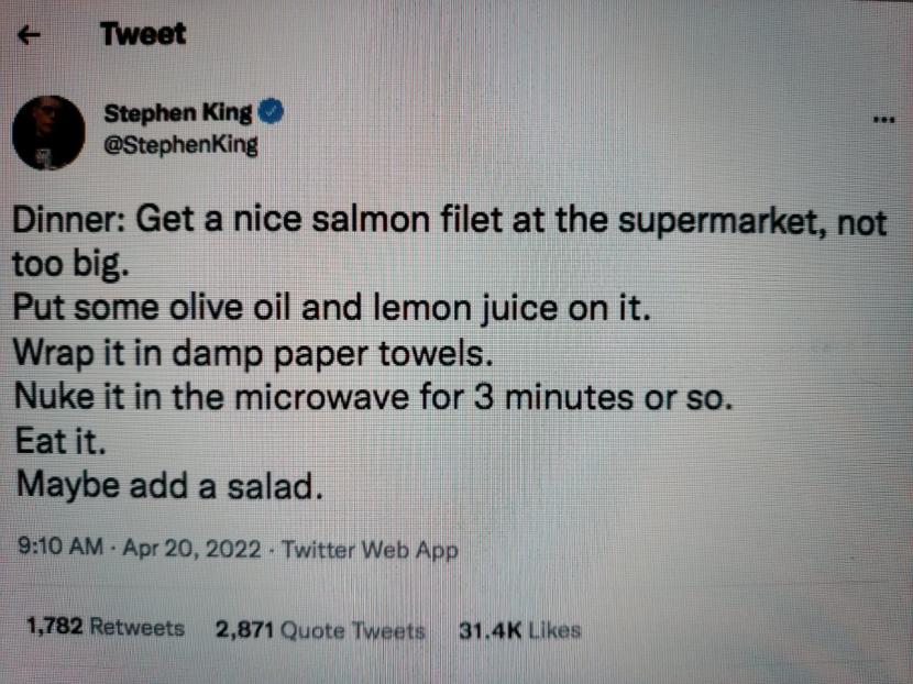 Resep Salmon Microwave Ala Stephen King Dianggap Horor oleh Warganet