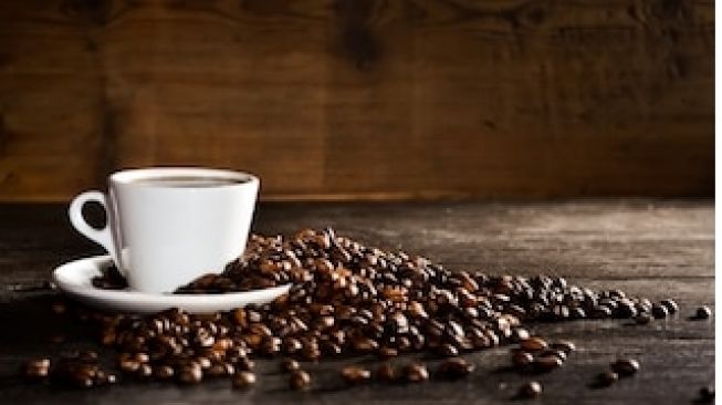 Ilustrasi kopi mengandung kafein (freepik)