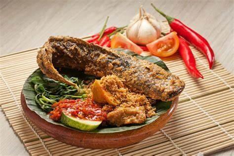 Nikmatnya Makanan Khas Indonesia | Pecel Lele