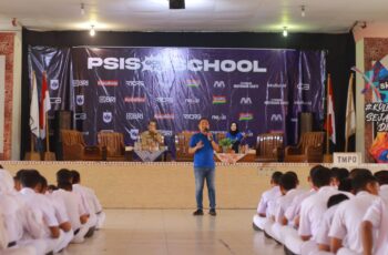 PSIS kunjungi sekolah-sekolah untuk kenalkan dunia sepak bola